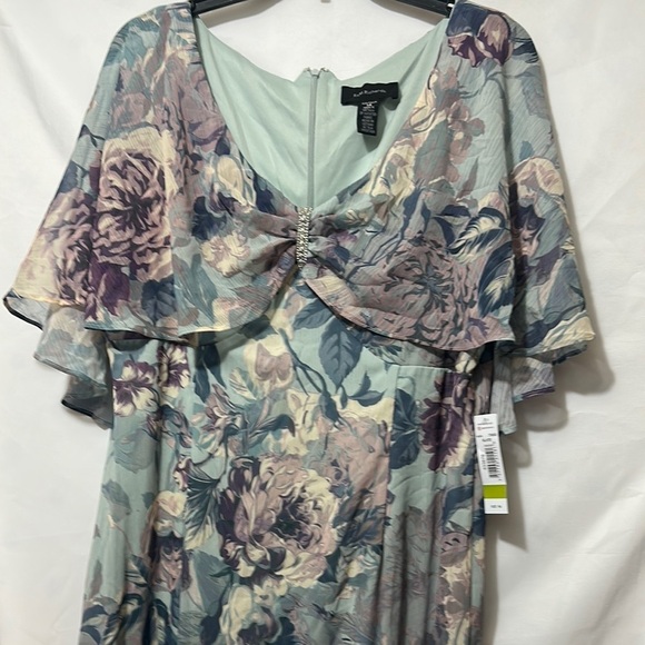 R&M Richards Blue Green Flutter Sleeve V-Neck Gown - Picture 8 of 10